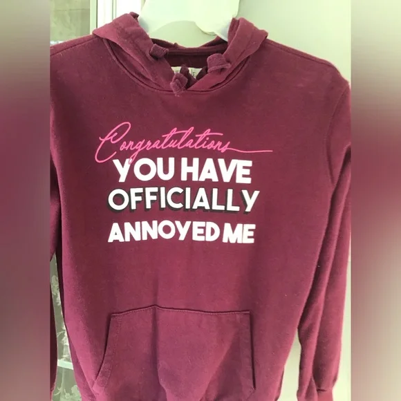 Wound Up Juniors Long Sleeve Graphic hoodie Sweatshirt Burgundy Womens Sz XS GUC - Picture 4 of 12